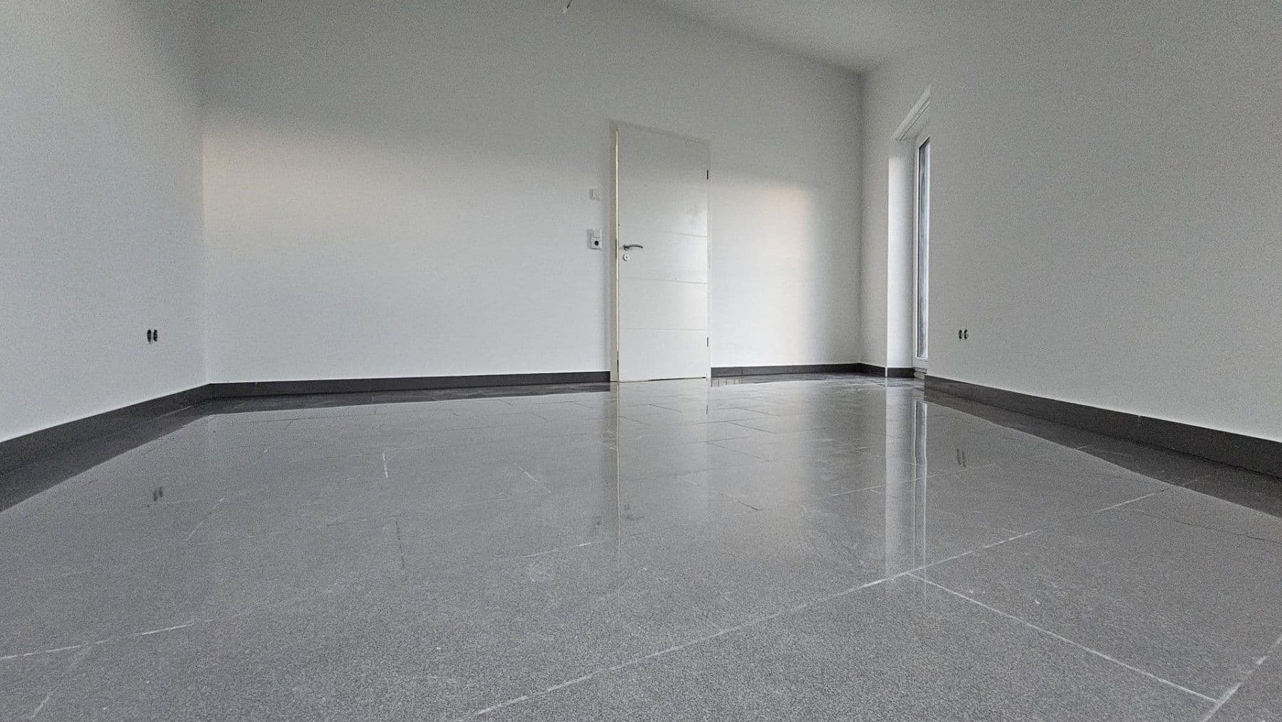 Prenájom bytu 3-izbový 80 m², Bad Vilbel, Hesensko Prenájom bytu 3-izbový 80 m², Bad Vilbel, Hesensko