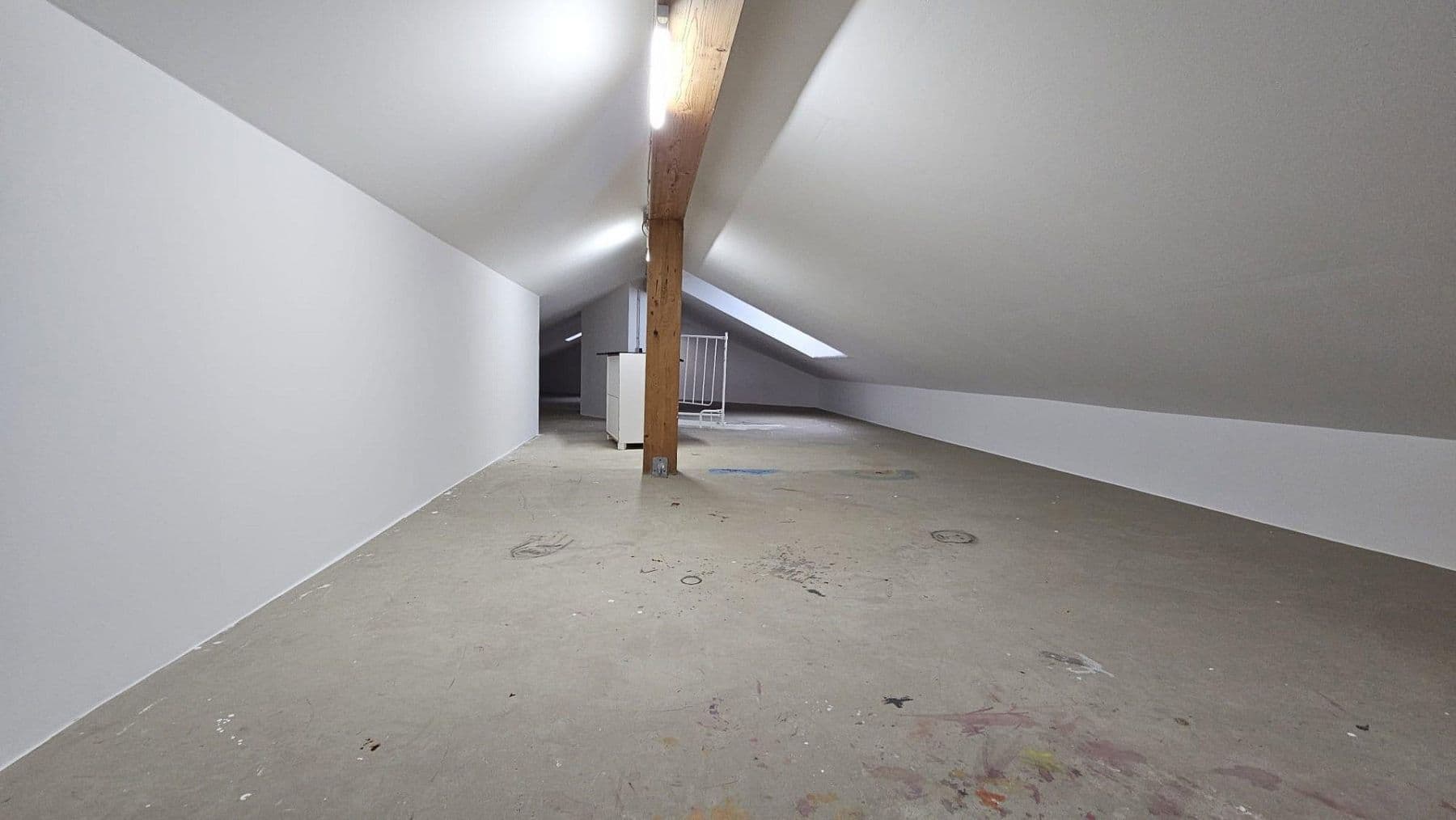 Prenájom bytu 3-izbový 80 m², Bad Vilbel, Hesensko Prenájom bytu 3-izbový 80 m², Bad Vilbel, Hesensko