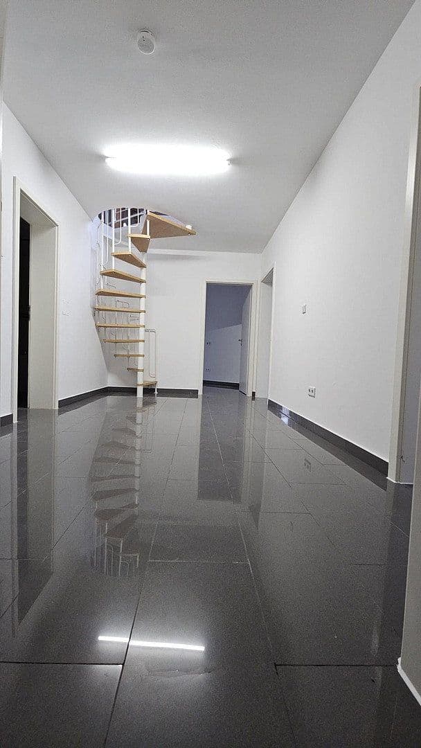 Prenájom bytu 3-izbový 80 m², Bad Vilbel, Hesensko Prenájom bytu 3-izbový 80 m², Bad Vilbel, Hesensko