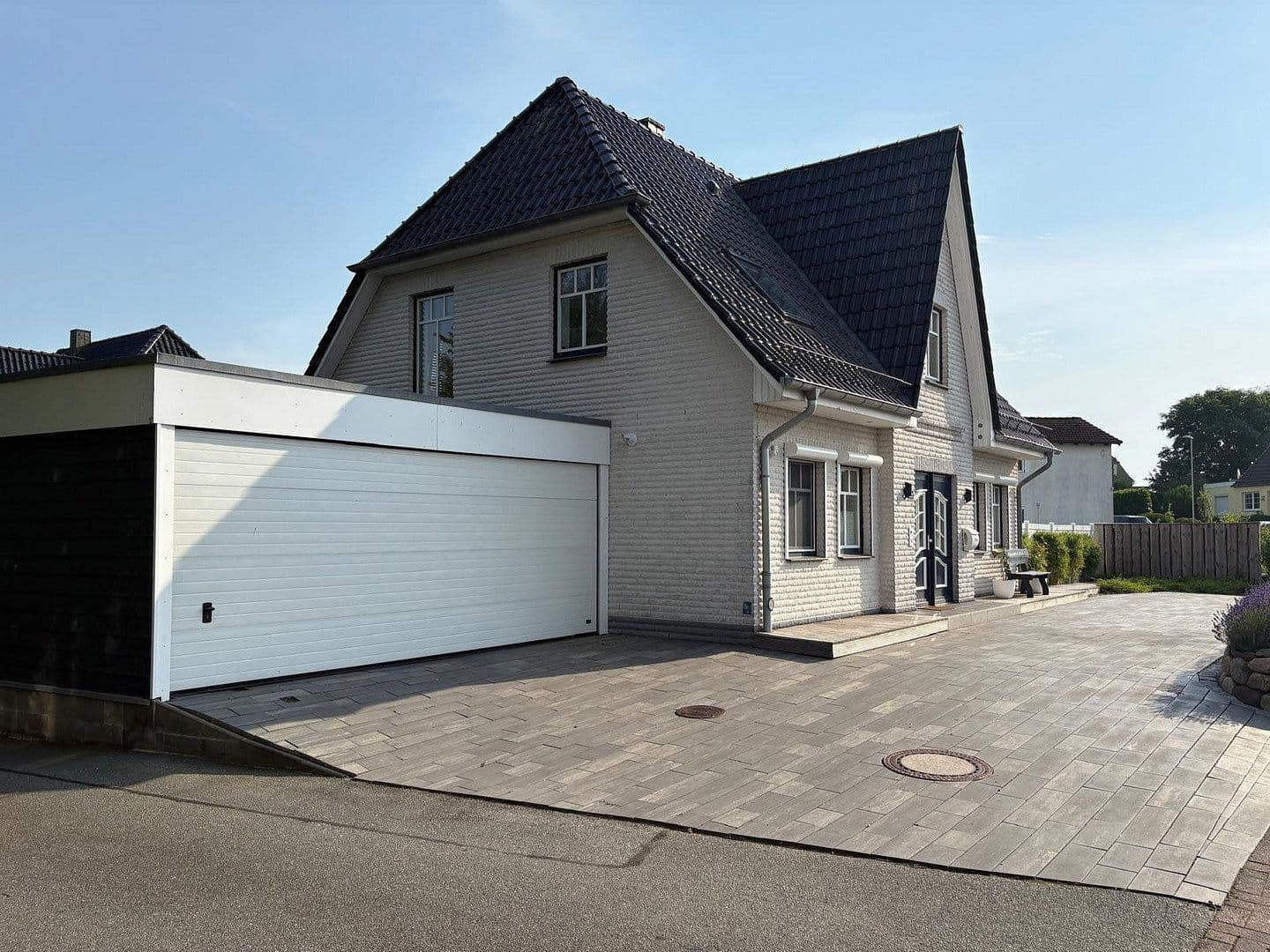 Predaj domu 161 m², pozemok 786 m², Dorfstraße 16 A, Fahrdorf, Šlezvicko-Holštajnsko Predaj domu 161 m², pozemok 786 m², Dorfstraße 16 A, Fahrdorf, Šlezvicko-Holštajnsko