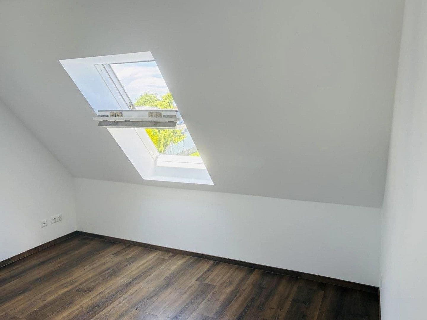 Predaj domu 161 m², pozemok 786 m², Dorfstraße 16 A, Fahrdorf, Šlezvicko-Holštajnsko Predaj domu 161 m², pozemok 786 m², Dorfstraße 16 A, Fahrdorf, Šlezvicko-Holštajnsko