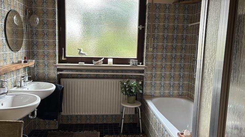 Predaj domu 120 m², pozemok 1.096 m², Biedenkopf, Hesensko Predaj domu 120 m², pozemok 1.096 m², Biedenkopf, Hesensko