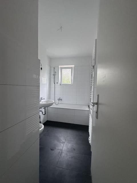 Prenájom bytu 3-izbový 62 m², Beulshäuser Straße 6, Einbeck, Dolné Sasko Prenájom bytu 3-izbový 62 m², Beulshäuser Straße 6, Einbeck, Dolné Sasko