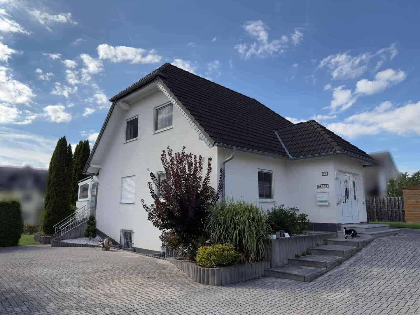 Predaj domu 137 m², pozemok 877 m², Auf dem Knorren 11, Amöneburg, Hesensko Predaj domu 137 m², pozemok 877 m², Auf dem Knorren 11, Amöneburg, Hesensko