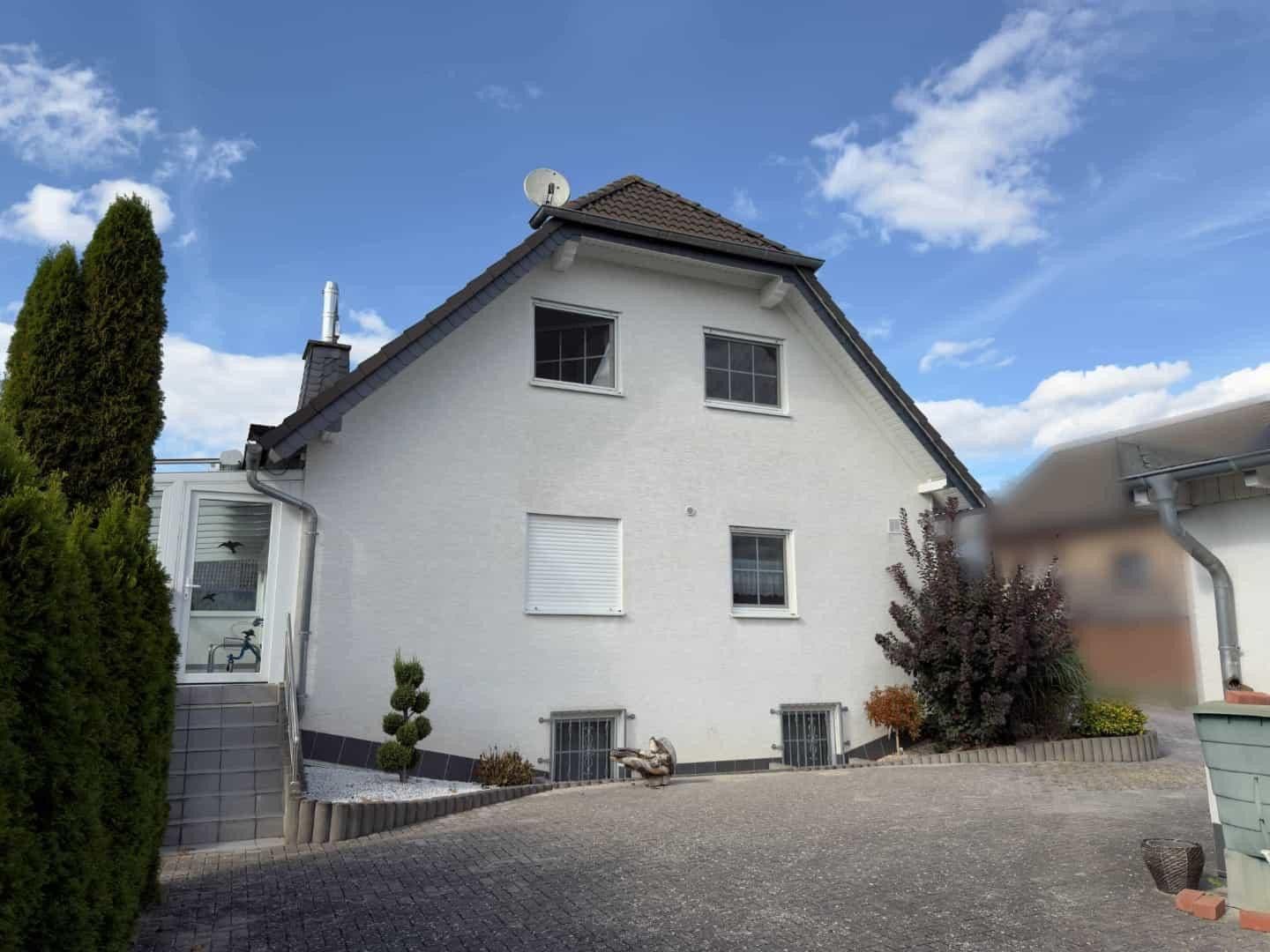 Predaj domu 137 m², pozemok 877 m², Auf dem Knorren 11, Amöneburg, Hesensko Predaj domu 137 m², pozemok 877 m², Auf dem Knorren 11, Amöneburg, Hesensko