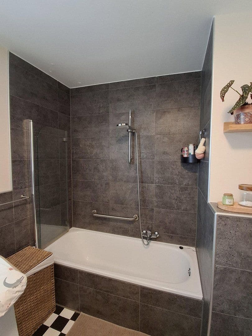 Predaj bytu 3-izbový 83 m², Birkenfeld, Porýnie-Falcko Predaj bytu 3-izbový 83 m², Birkenfeld, Porýnie-Falcko