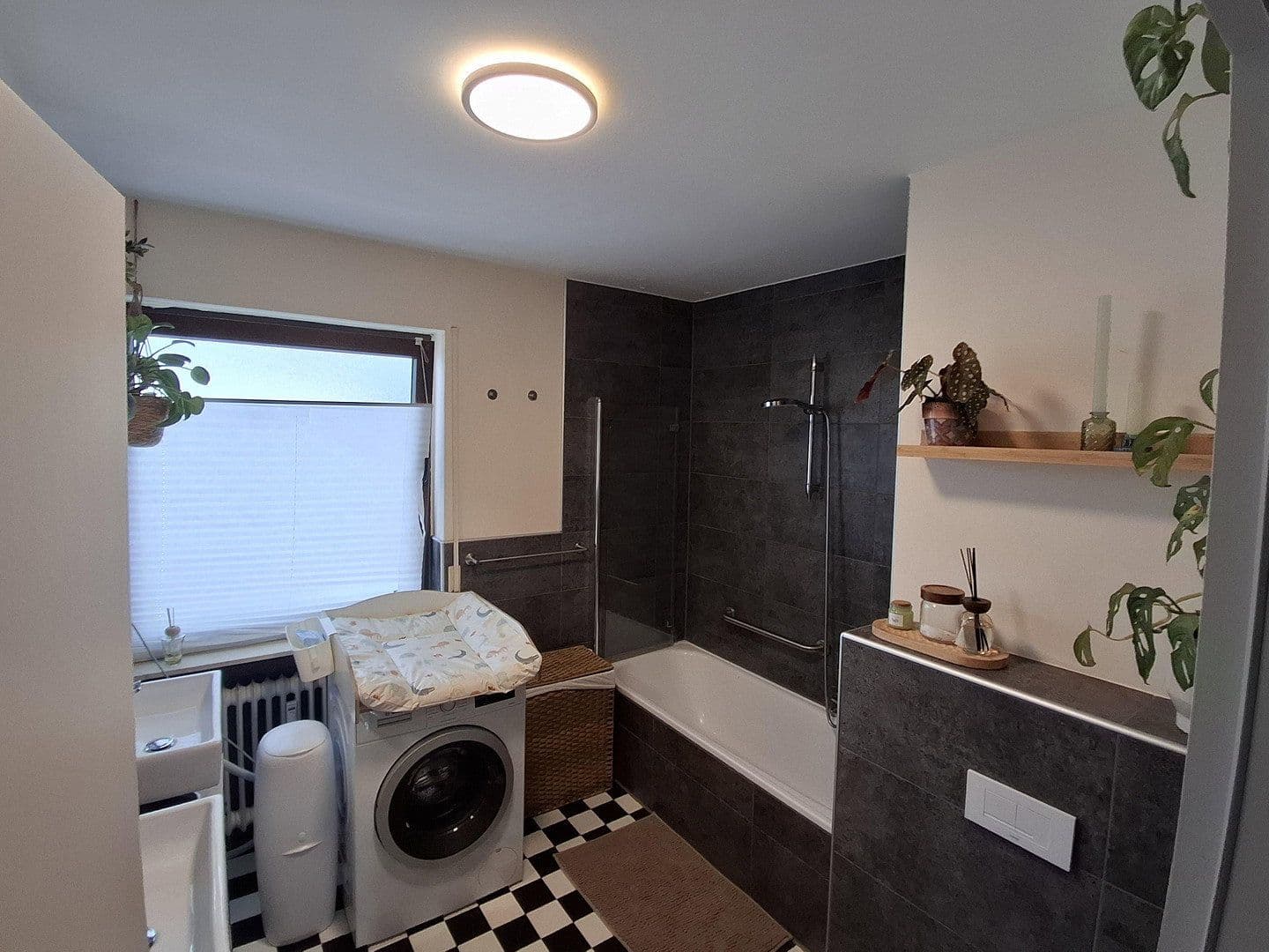 Predaj bytu 3-izbový 83 m², Birkenfeld, Porýnie-Falcko Predaj bytu 3-izbový 83 m², Birkenfeld, Porýnie-Falcko