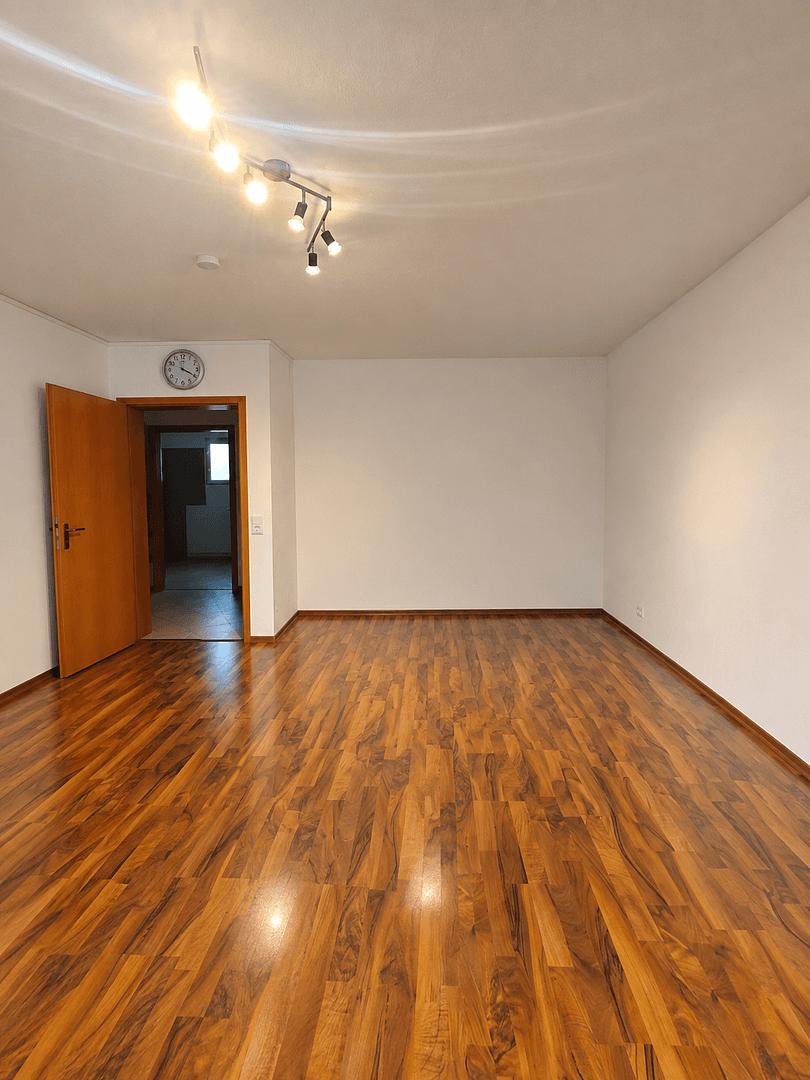 Prenájom bytu 2-izbový 70 m², Alzey, Porýnie-Falcko Prenájom bytu 2-izbový 70 m², Alzey, Porýnie-Falcko