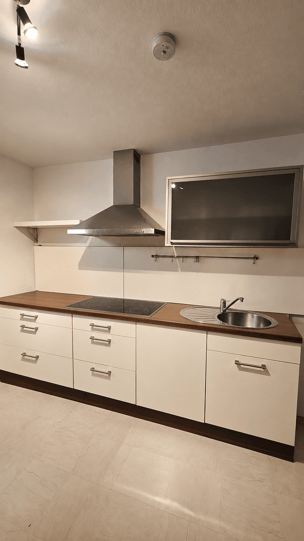 Prenájom bytu 2-izbový 70 m², Alzey, Porýnie-Falcko Prenájom bytu 2-izbový 70 m², Alzey, Porýnie-Falcko