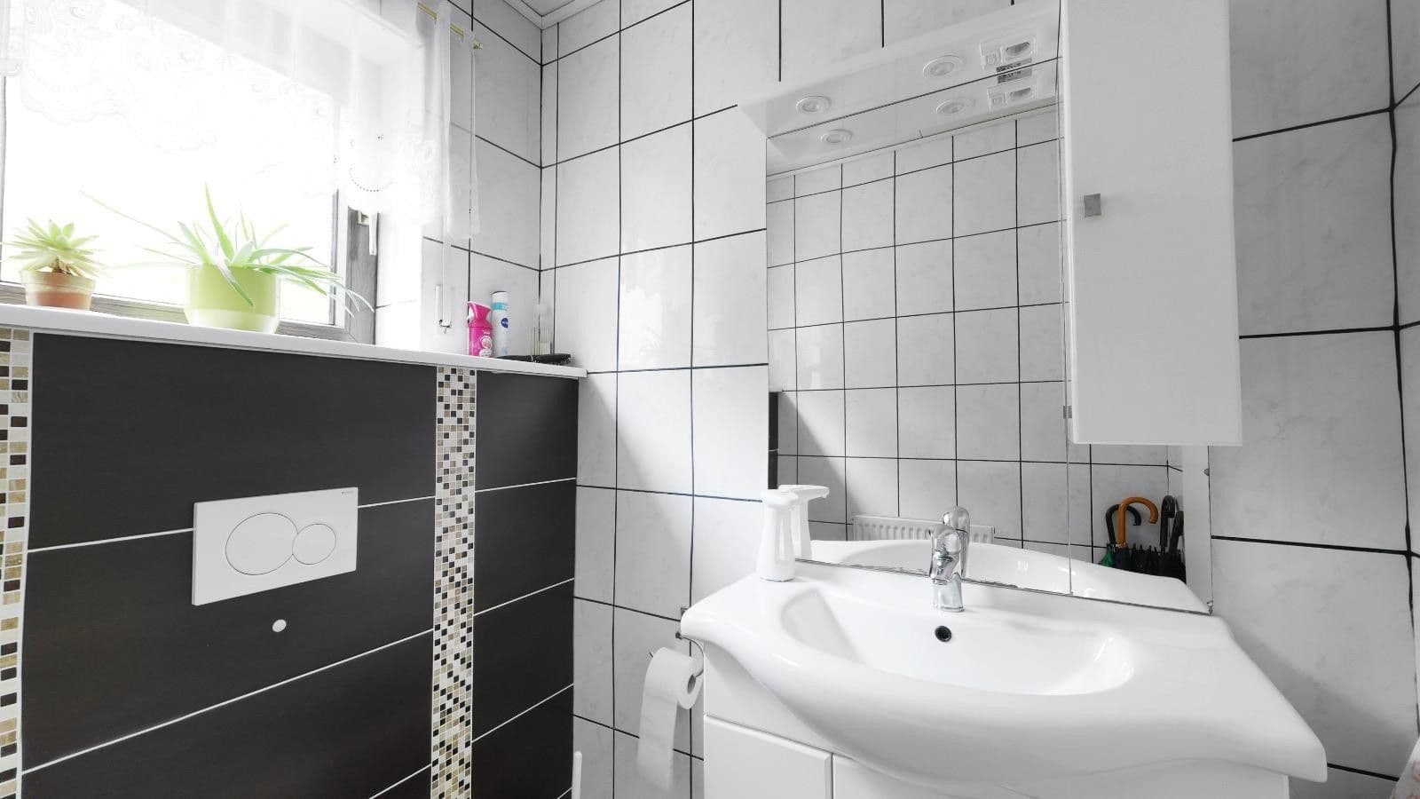 Predaj domu 244 m², pozemok 723 m², Kaiserslautern, Porýnie-Falcko Predaj domu 244 m², pozemok 723 m², Kaiserslautern, Porýnie-Falcko