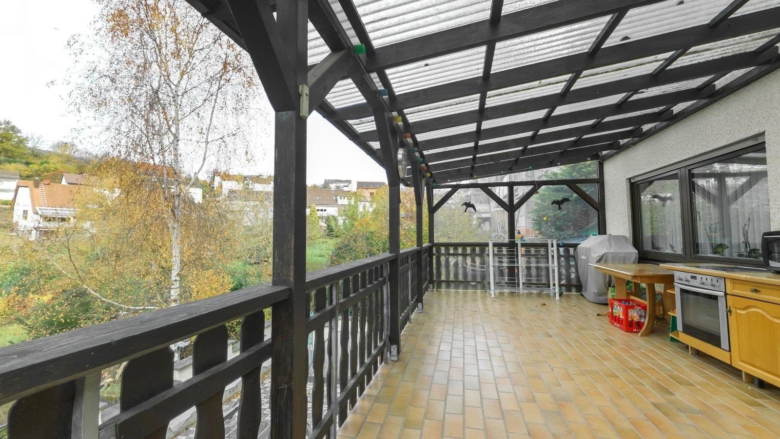Predaj domu 244 m², pozemok 723 m², Kaiserslautern, Porýnie-Falcko Predaj domu 244 m², pozemok 723 m², Kaiserslautern, Porýnie-Falcko