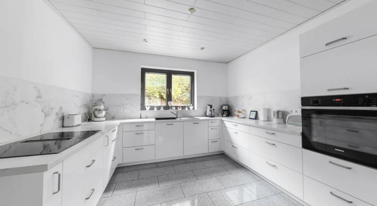 Predaj domu 244 m², pozemok 723 m², Kaiserslautern, Porýnie-Falcko Predaj domu 244 m², pozemok 723 m², Kaiserslautern, Porýnie-Falcko