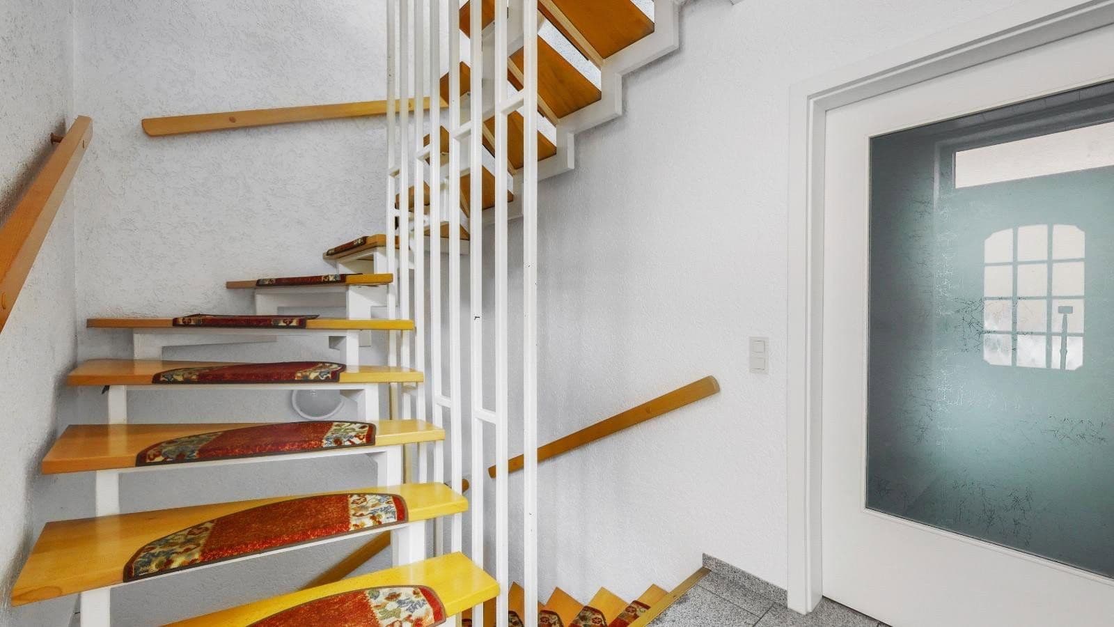 Predaj domu 244 m², pozemok 723 m², Kaiserslautern, Porýnie-Falcko Predaj domu 244 m², pozemok 723 m², Kaiserslautern, Porýnie-Falcko