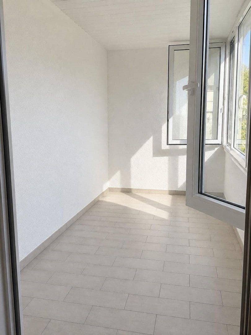 Prenájom bytu 3-izbový 80 m², München, Bavorsko Prenájom bytu 3-izbový 80 m², München, Bavorsko