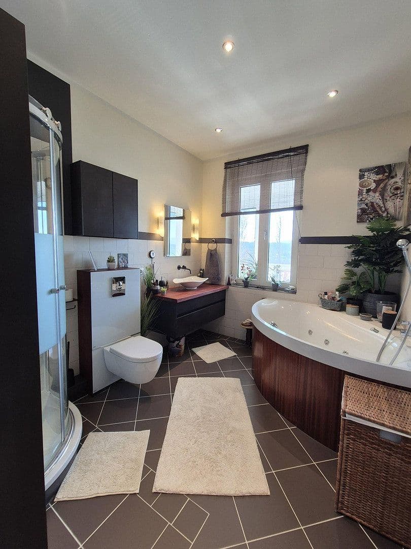 Predaj bytu 160 m², Koblenz, Porýnie-Falcko Predaj bytu 160 m², Koblenz, Porýnie-Falcko