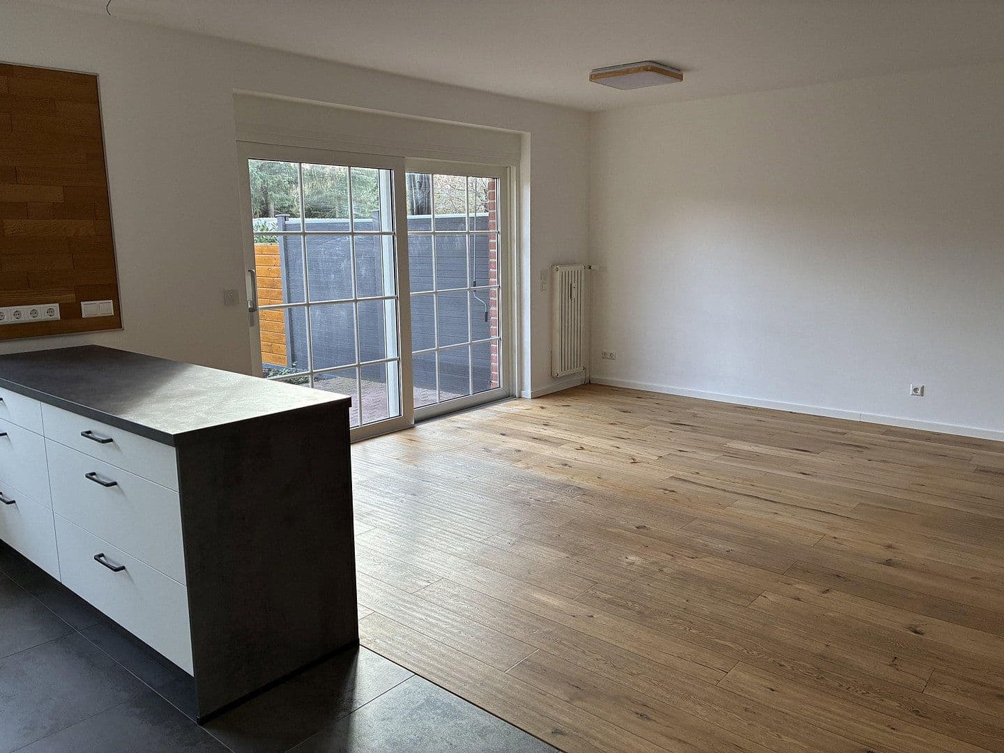 Predaj bytu 2-izbový 60 m², Wolfsburg, Dolné Sasko Predaj bytu 2-izbový 60 m², Wolfsburg, Dolné Sasko
