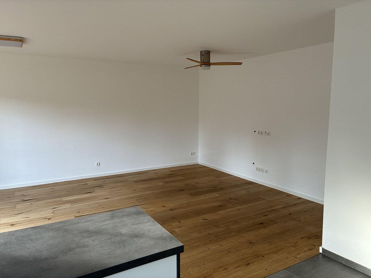 Predaj bytu 2-izbový 60 m², Wolfsburg, Dolné Sasko Predaj bytu 2-izbový 60 m², Wolfsburg, Dolné Sasko