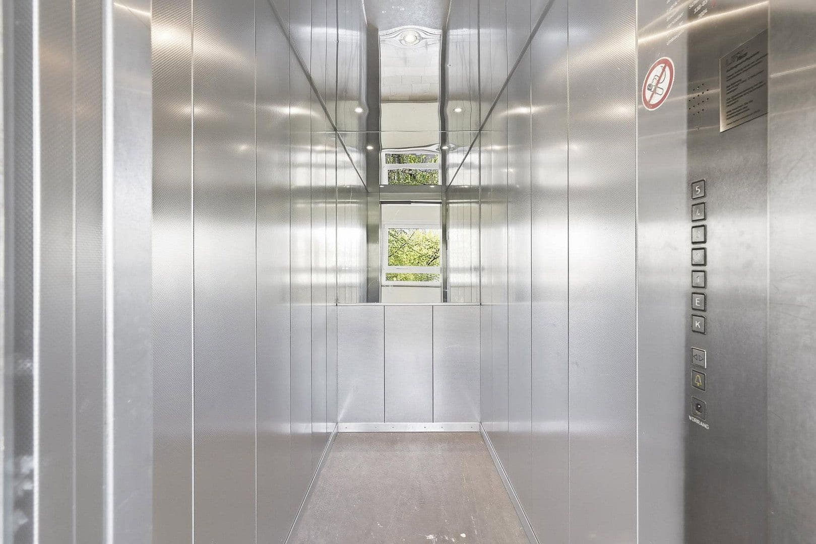 Prenájom bytu 2-izbový 74 m², Landsberger Str. 431, München, Bavorsko Prenájom bytu 2-izbový 74 m², Landsberger Str. 431, München, Bavorsko
