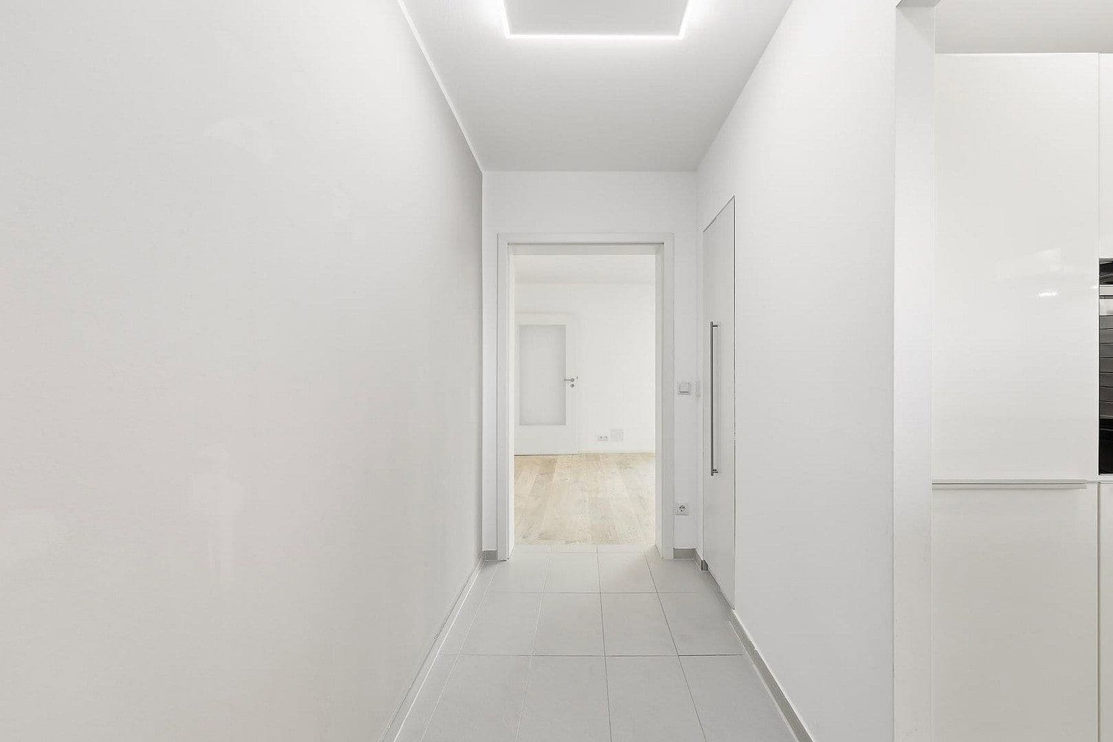 Prenájom bytu 2-izbový 74 m², Landsberger Str. 431, München, Bavorsko Prenájom bytu 2-izbový 74 m², Landsberger Str. 431, München, Bavorsko