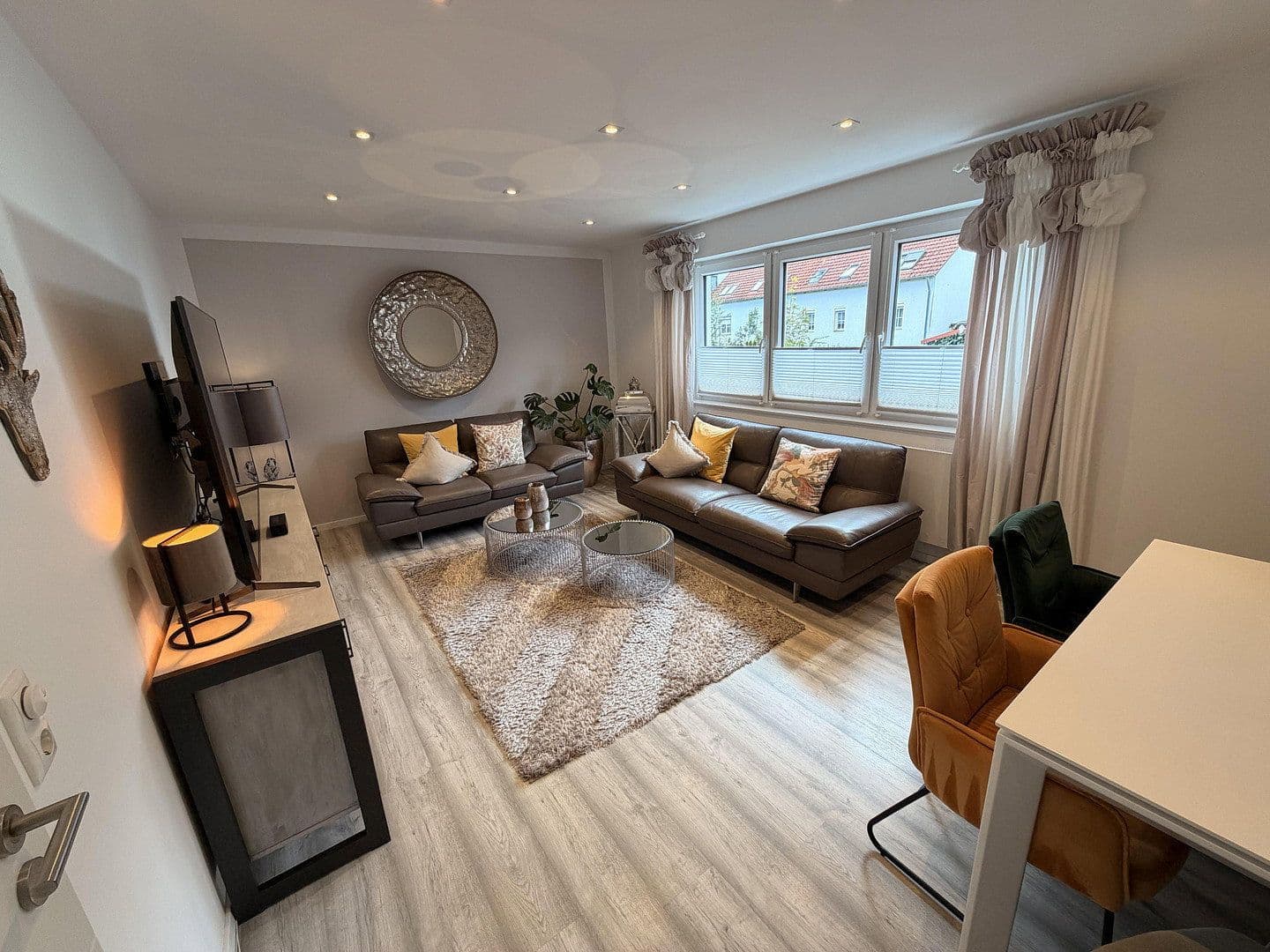 Predaj domu 225 m², pozemok 350 m², Aystetten, Bavorsko Predaj domu 225 m², pozemok 350 m², Aystetten, Bavorsko