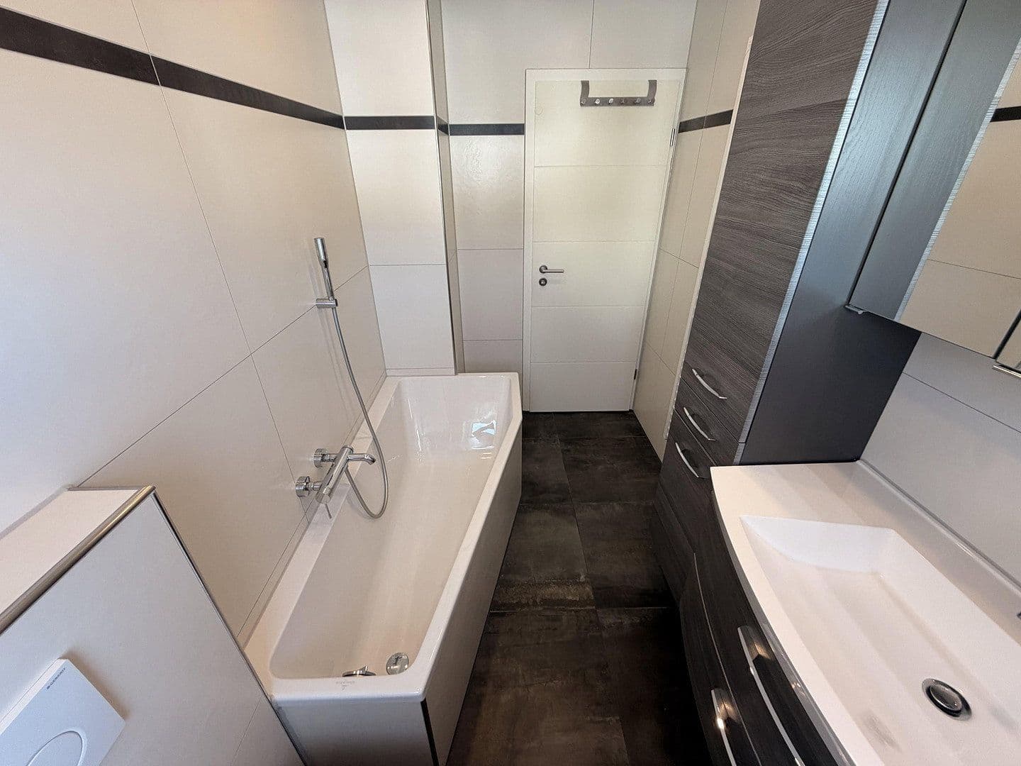 Predaj domu 225 m², pozemok 350 m², Aystetten, Bavorsko Predaj domu 225 m², pozemok 350 m², Aystetten, Bavorsko