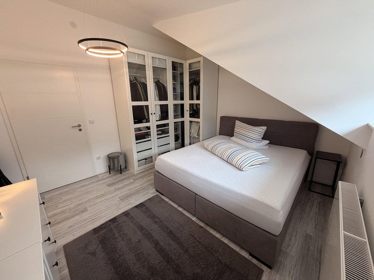 Predaj domu 225 m², pozemok 350 m², Aystetten, Bavorsko Predaj domu 225 m², pozemok 350 m², Aystetten, Bavorsko