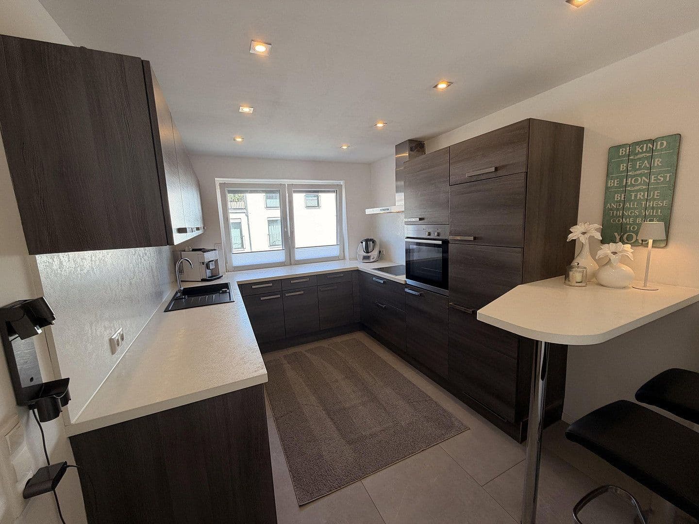 Predaj domu 225 m², pozemok 350 m², Aystetten, Bavorsko Predaj domu 225 m², pozemok 350 m², Aystetten, Bavorsko