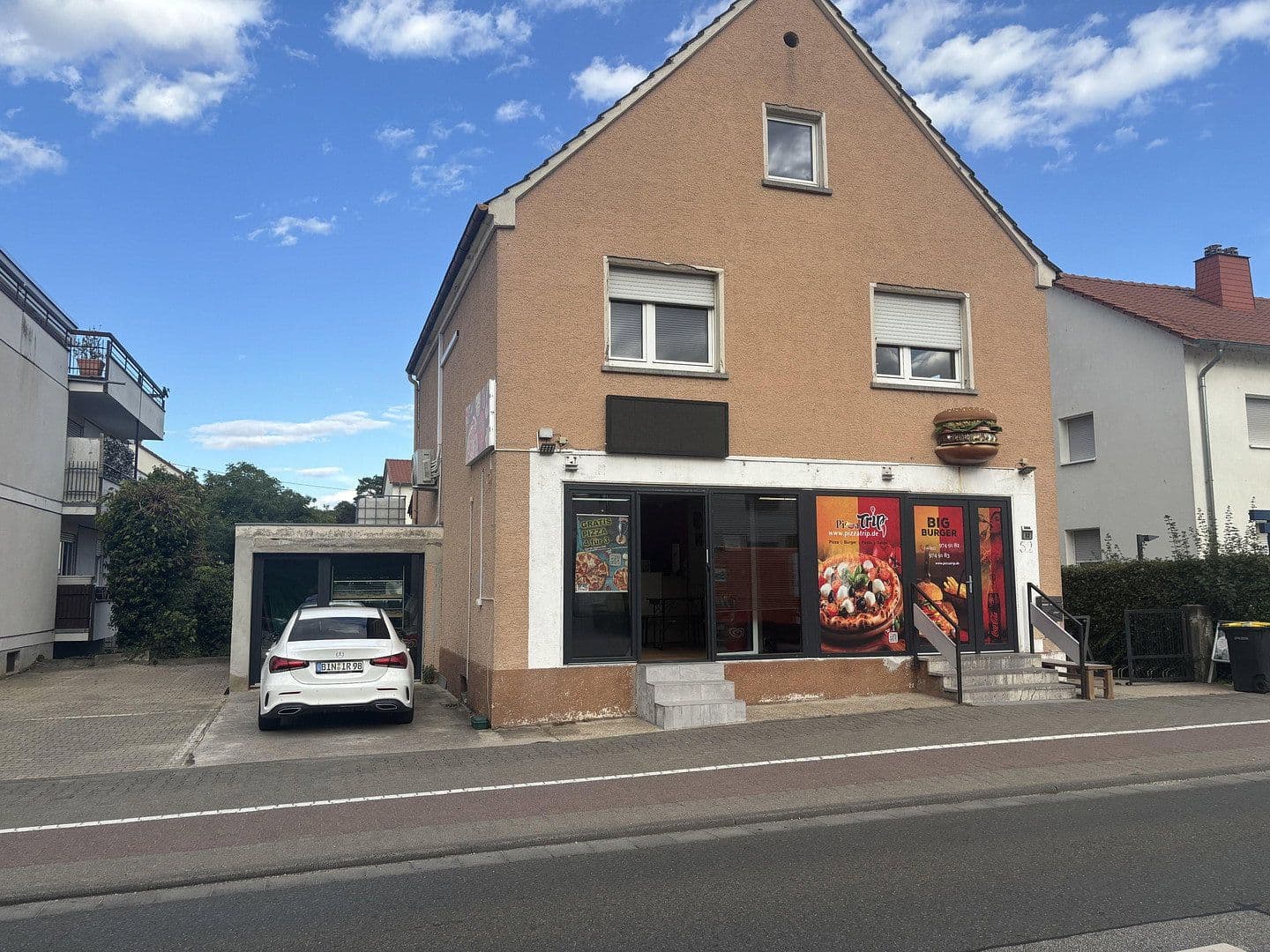 Predaj domu 173 m², pozemok 455 m², Rheinstraße 52, Ingelheim am Rhein, Porýnie-Falcko Predaj domu 173 m², pozemok 455 m², Rheinstraße 52, Ingelheim am Rhein, Porýnie-Falcko