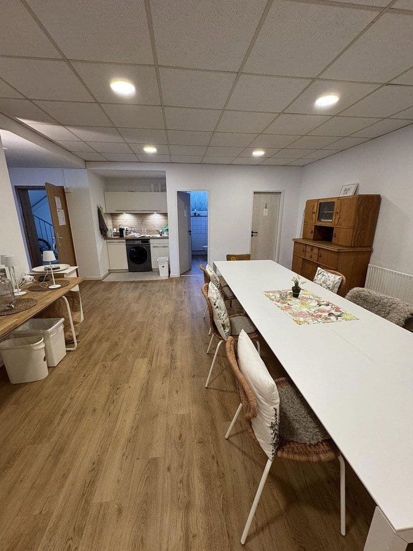 Prenájom kancelárie 140 m², Bietigheim-Bissingen, Bádensko-Wurttembersko Prenájom kancelárie 140 m², Bietigheim-Bissingen, Bádensko-Wurttembersko