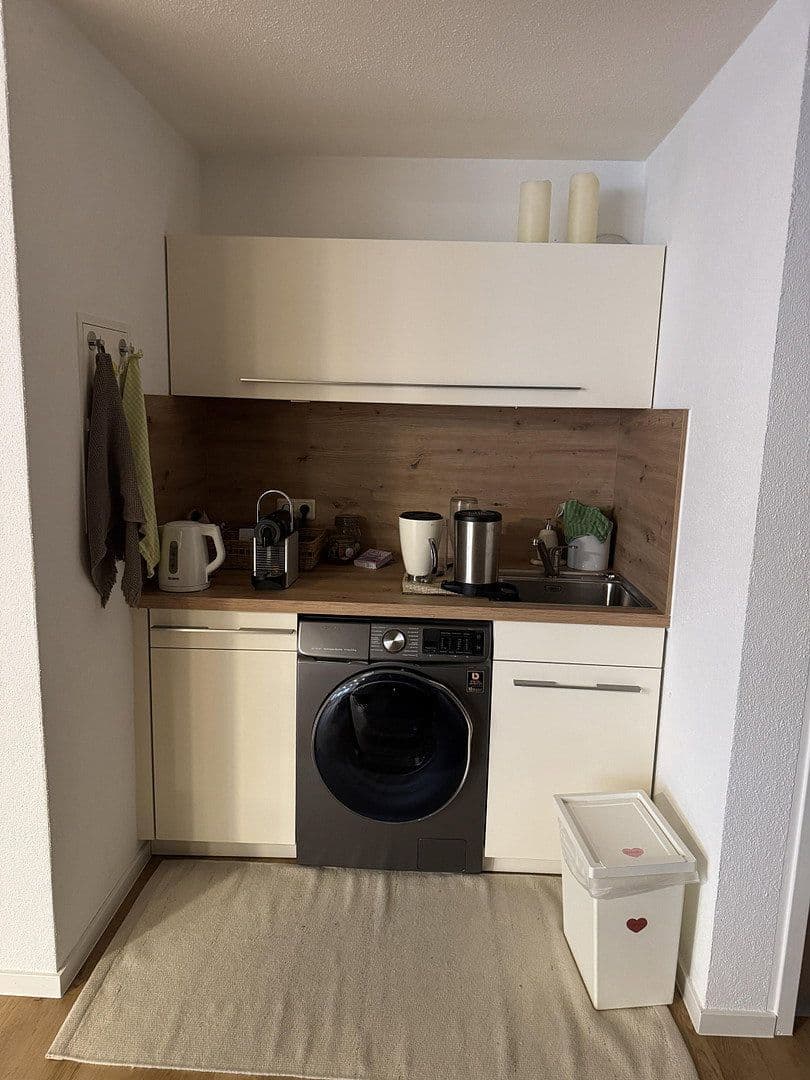 Prenájom kancelárie 140 m², Bietigheim-Bissingen, Bádensko-Wurttembersko Prenájom kancelárie 140 m², Bietigheim-Bissingen, Bádensko-Wurttembersko