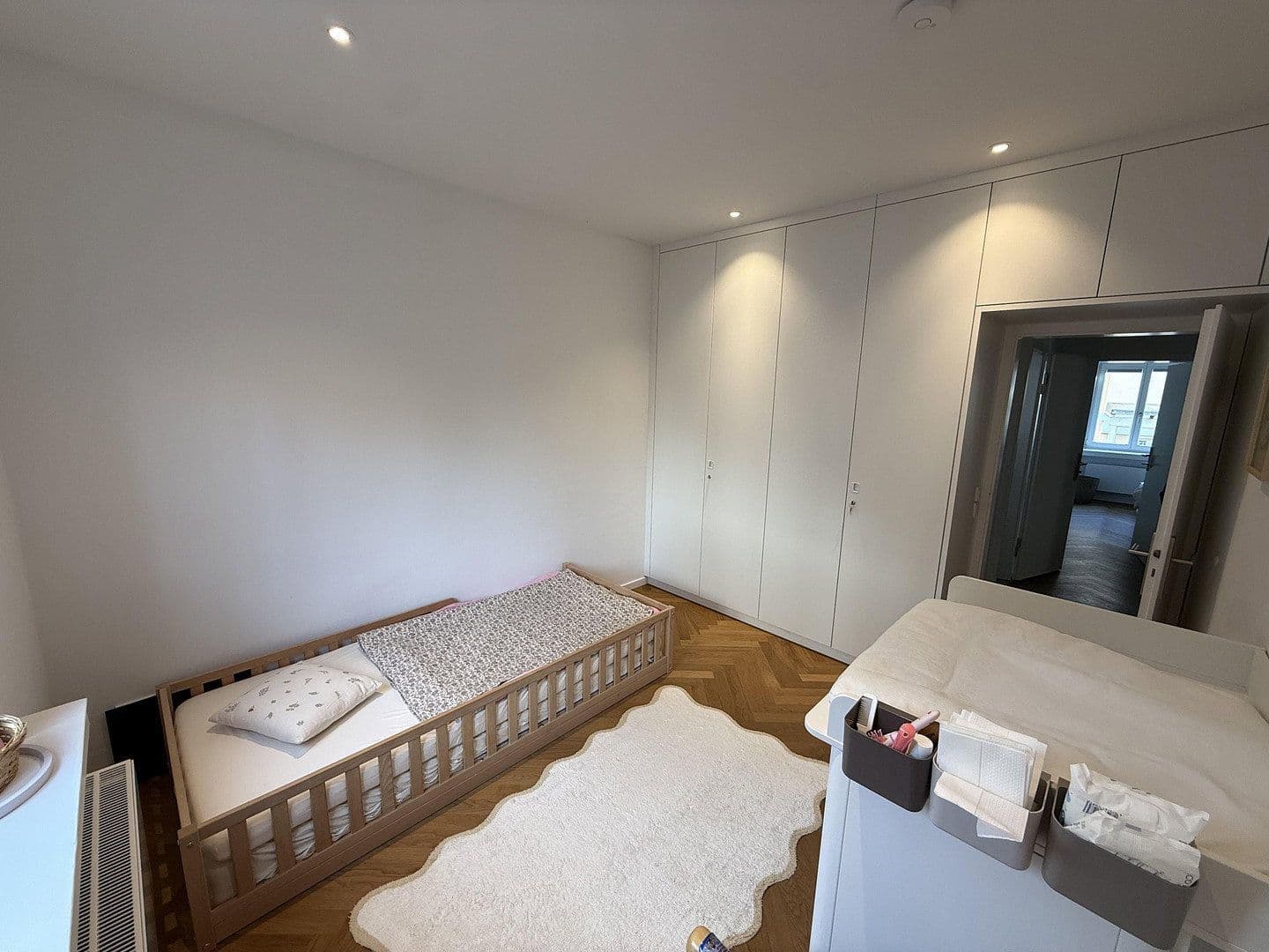 Prenájom bytu 4-izbový 157 m², Kassel, Hesensko Prenájom bytu 4-izbový 157 m², Kassel, Hesensko