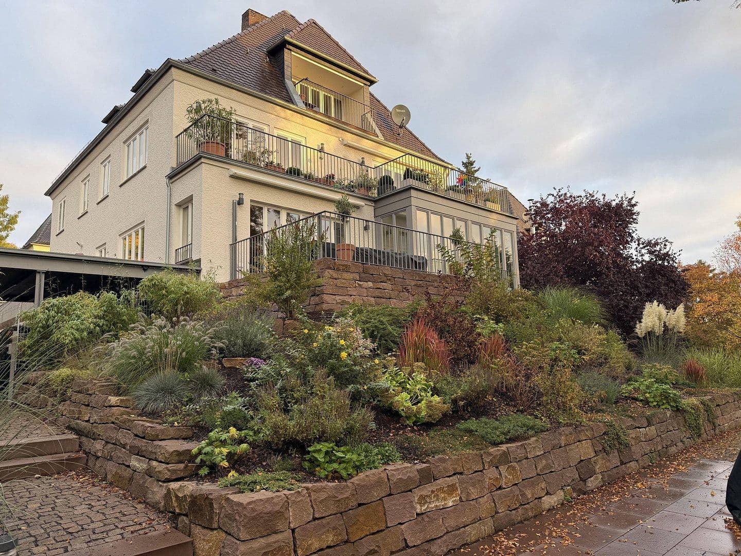 Prenájom bytu 4-izbový 157 m², Kassel, Hesensko Prenájom bytu 4-izbový 157 m², Kassel, Hesensko