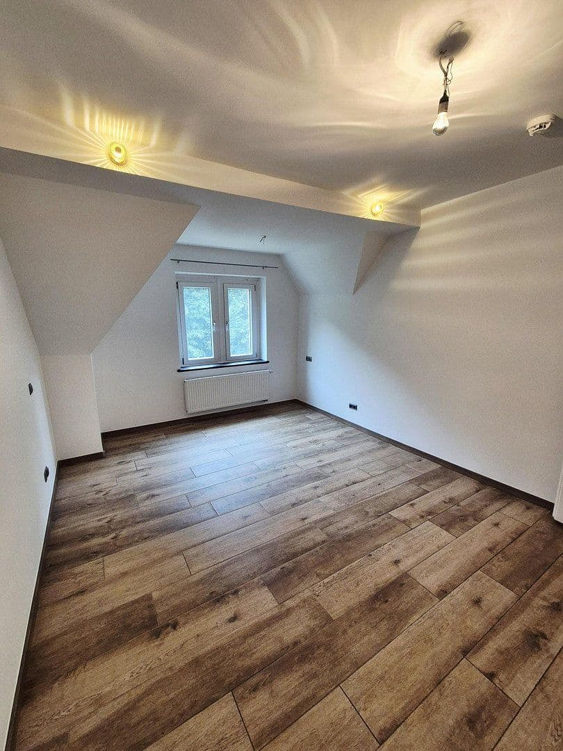 Prenájom bytu 3-izbový 90 m², Wesel, Severné Porýnie - Westfálsko Prenájom bytu 3-izbový 90 m², Wesel, Severné Porýnie - Westfálsko