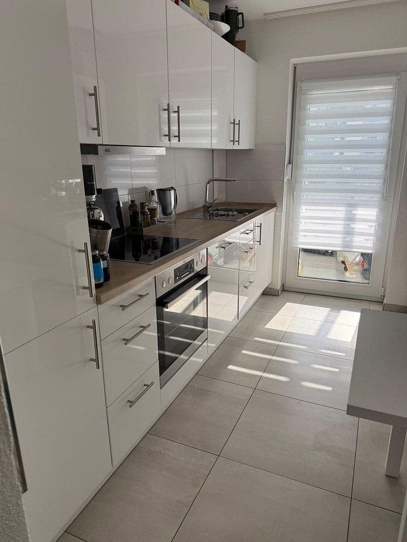 Prenájom bytu 3-izbový 77 m², Elisabethenstr. 4, Ulm, Bádensko-Wurttembersko Prenájom bytu 3-izbový 77 m², Elisabethenstr. 4, Ulm, Bádensko-Wurttembersko