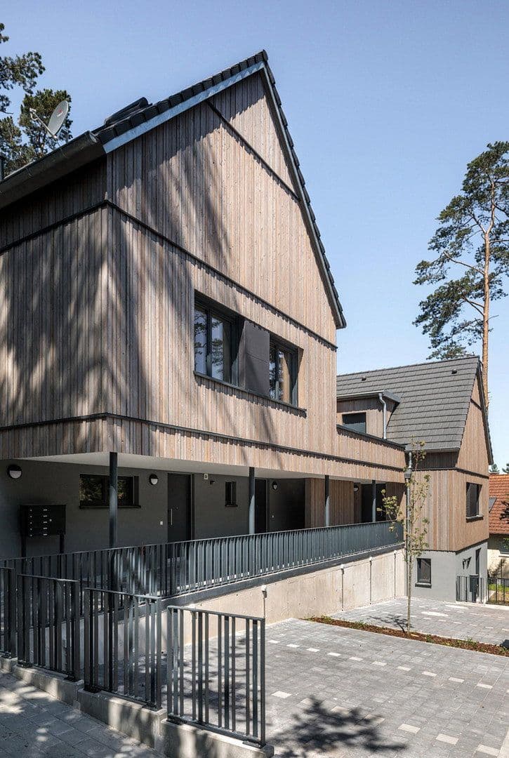 Prenájom bytu 5-izbový 150 m², Wielandstr.5b, Zirndorf, Bavorsko Prenájom bytu 5-izbový 150 m², Wielandstr.5b, Zirndorf, Bavorsko