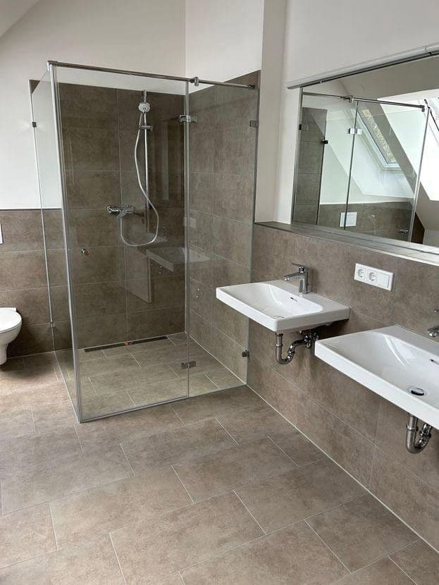 Prenájom bytu 5-izbový 150 m², Wielandstr.5b, Zirndorf, Bavorsko Prenájom bytu 5-izbový 150 m², Wielandstr.5b, Zirndorf, Bavorsko
