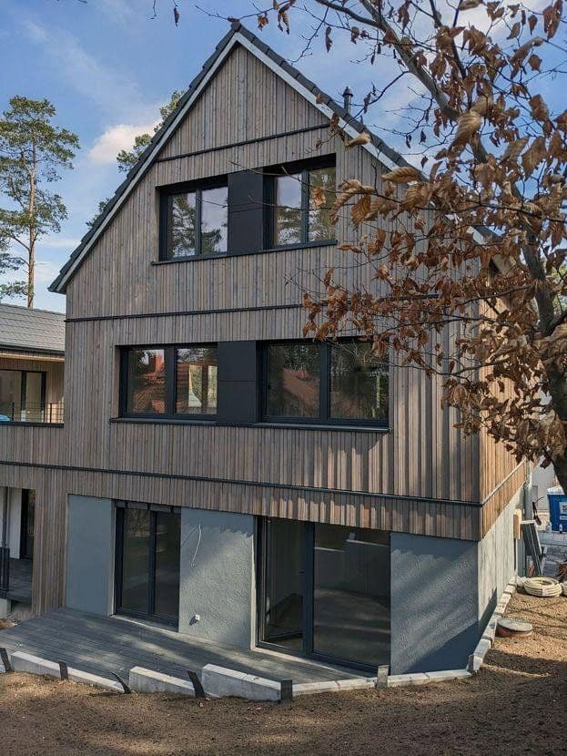 Prenájom bytu 5-izbový 150 m², Wielandstr.5b, Zirndorf, Bavorsko Prenájom bytu 5-izbový 150 m², Wielandstr.5b, Zirndorf, Bavorsko