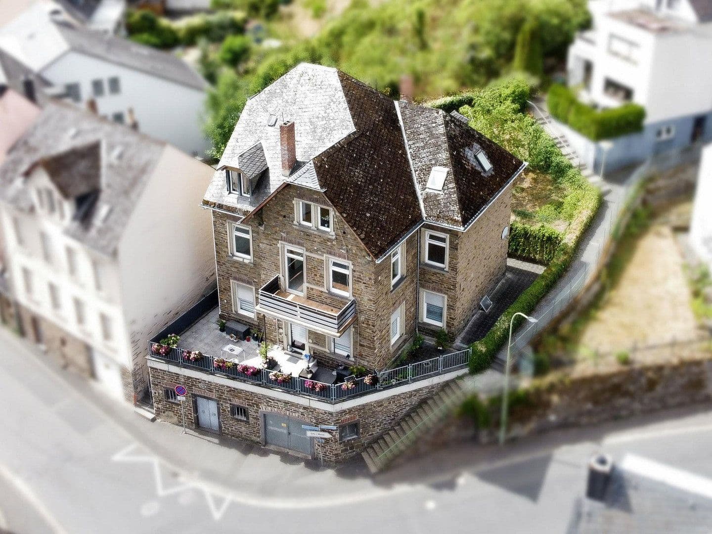 Predaj domu 262 m², pozemok 376 m², In der Märtschelt 8, Cochem, Porýnie-Falcko Predaj domu 262 m², pozemok 376 m², In der Märtschelt 8, Cochem, Porýnie-Falcko