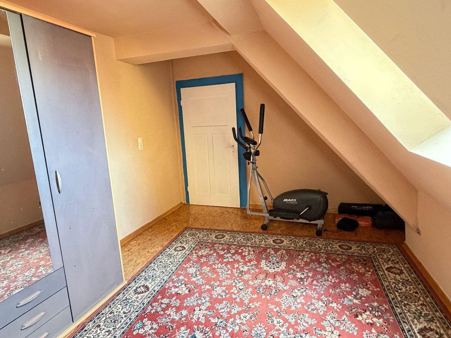 Predaj domu 295 m², pozemok 140 m², Gunzenhausen, Bavorsko Predaj domu 295 m², pozemok 140 m², Gunzenhausen, Bavorsko
