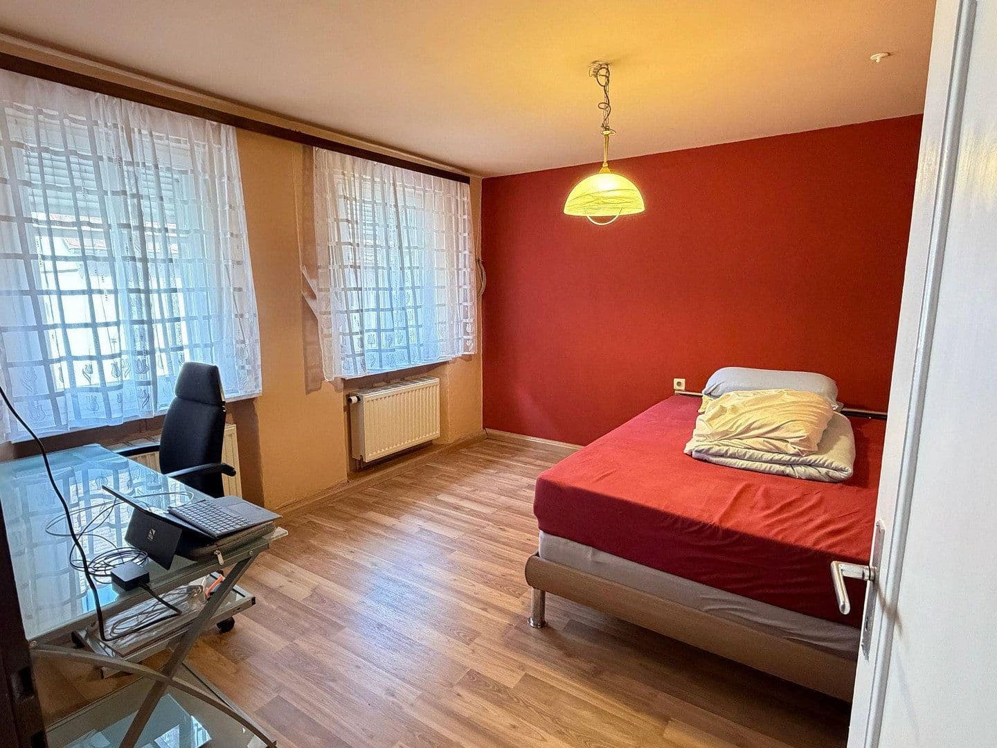 Predaj domu 295 m², pozemok 140 m², Gunzenhausen, Bavorsko Predaj domu 295 m², pozemok 140 m², Gunzenhausen, Bavorsko