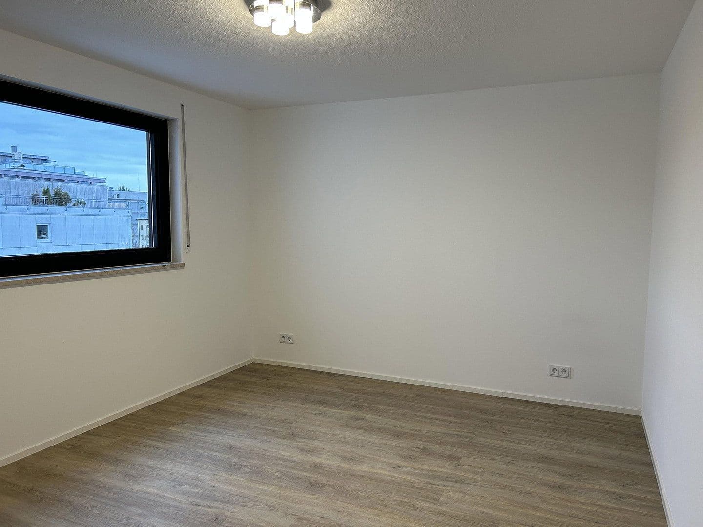 Prenájom bytu 2-izbový 78 m², Bahnhofstraße 44, Kempten (Allgäu), Bavorsko Prenájom bytu 2-izbový 78 m², Bahnhofstraße 44, Kempten (Allgäu), Bavorsko