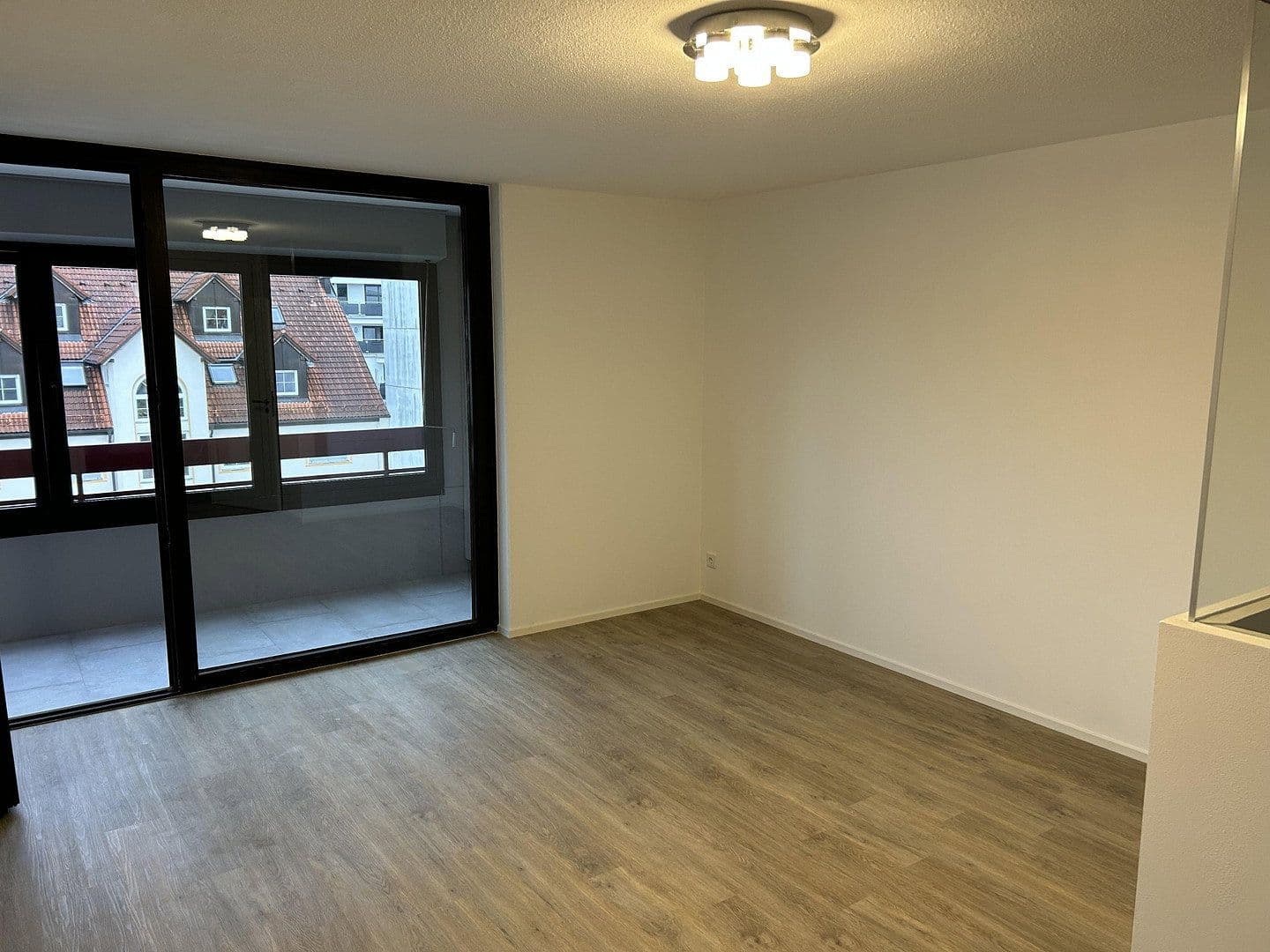 Prenájom bytu 2-izbový 78 m², Bahnhofstraße 44, Kempten (Allgäu), Bavorsko Prenájom bytu 2-izbový 78 m², Bahnhofstraße 44, Kempten (Allgäu), Bavorsko