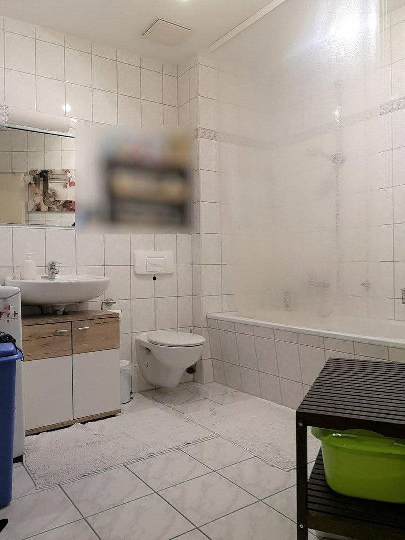 Prenájom bytu 3-izbový 80 m², Chemnitz, Sasko Prenájom bytu 3-izbový 80 m², Chemnitz, Sasko