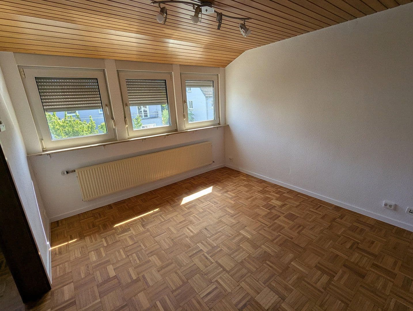 Prenájom bytu 4-izbový 78 m², Im Geiger 75, Stuttgart, Bádensko-Wurttembersko Prenájom bytu 4-izbový 78 m², Im Geiger 75, Stuttgart, Bádensko-Wurttembersko
