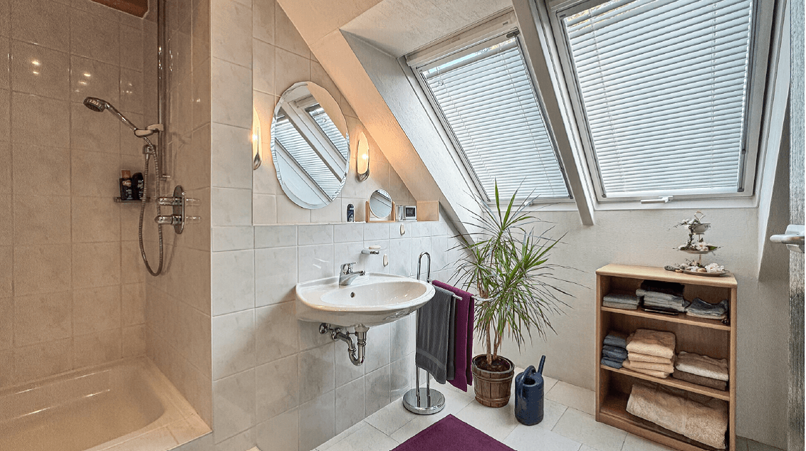 Predaj domu 230 m², pozemok 598 m², Adelsried, Bavorsko Predaj domu 230 m², pozemok 598 m², Adelsried, Bavorsko