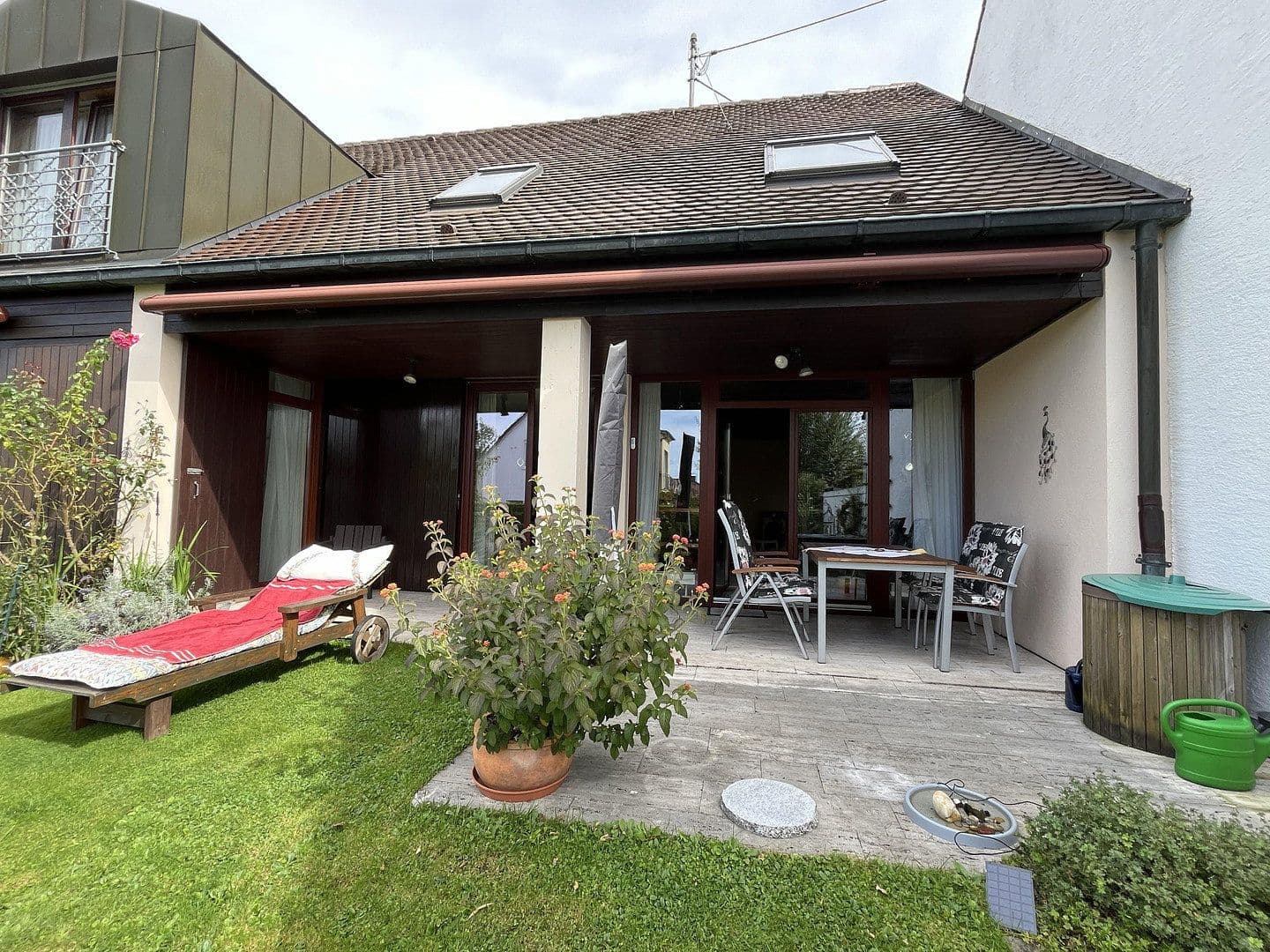 Predaj domu 230 m², pozemok 598 m², Adelsried, Bavorsko Predaj domu 230 m², pozemok 598 m², Adelsried, Bavorsko