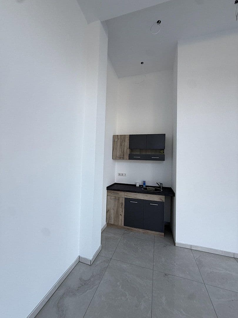 Prenájom nebytového priestoru 40 m², Am Römerhof 16, Münzenberg, Hesensko Prenájom nebytového priestoru 40 m², Am Römerhof 16, Münzenberg, Hesensko