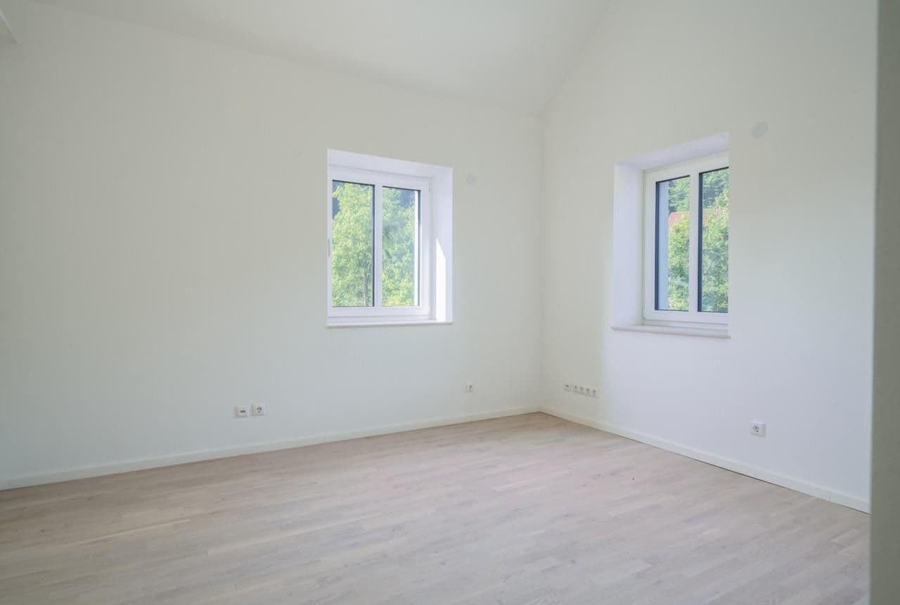 Prenájom kancelárie 135 m², Dinauer Straße 1, Kallmünz, Bavorsko Prenájom kancelárie 135 m², Dinauer Straße 1, Kallmünz, Bavorsko