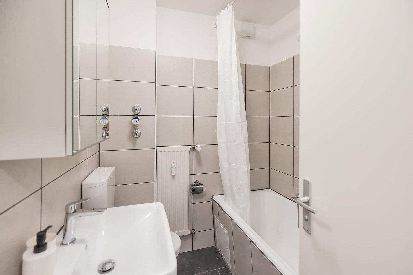 Prenájom bytu 1-izbový 40 m², Philipp-Zorn-Straße 66, Ansbach, Bavorsko Prenájom bytu 1-izbový 40 m², Philipp-Zorn-Straße 66, Ansbach, Bavorsko