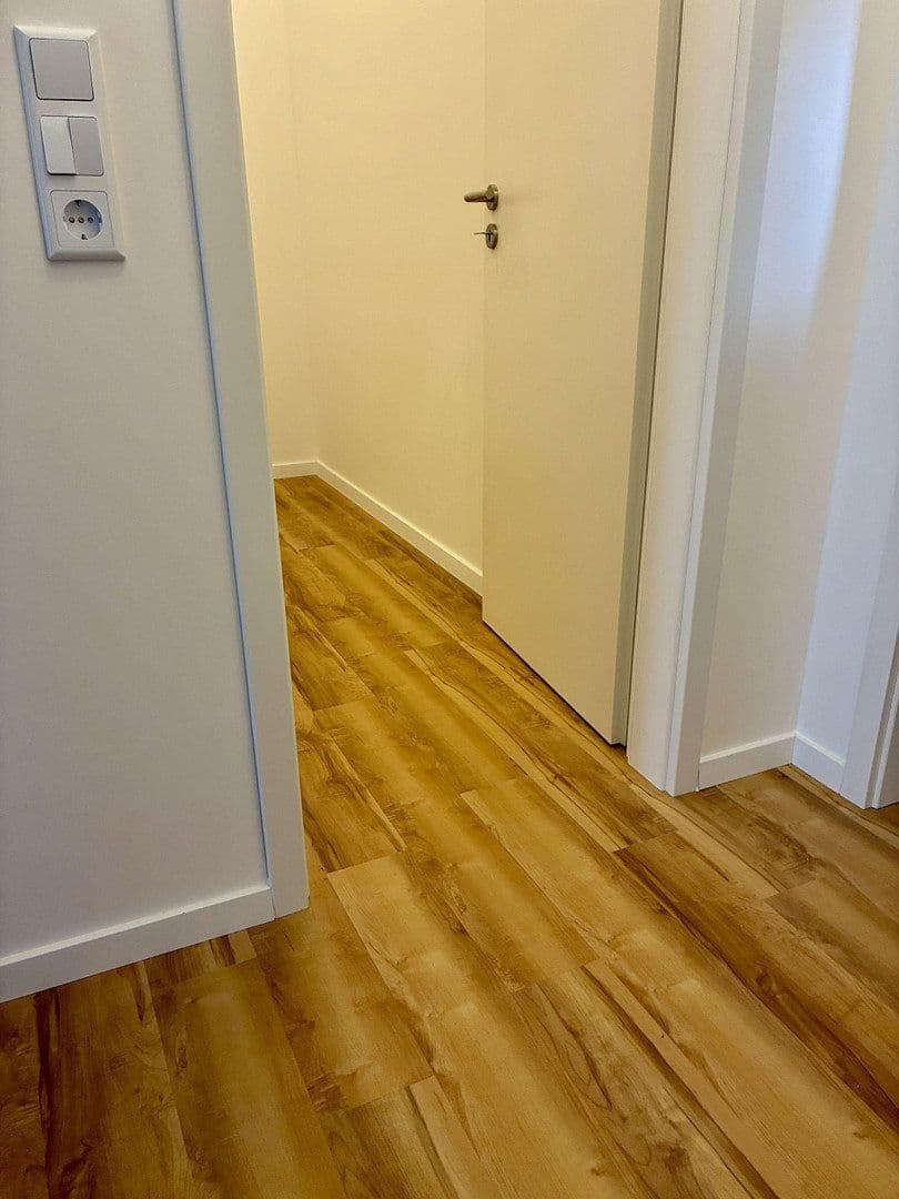 Prenájom bytu 5-izbový 141 m², Friedrich-Wilhelm-Straße 38, Braunschweig, Dolné Sasko Prenájom bytu 5-izbový 141 m², Friedrich-Wilhelm-Straße 38, Braunschweig, Dolné Sasko